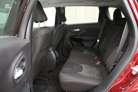 Editorial 2020 jeep cherokee north altitude 15 db fr