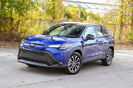 Toyota Corolla Cross hybride SE AWD 2023 : essai routier Image