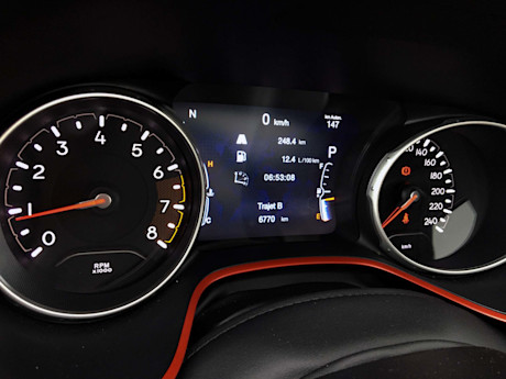 Editorial 2020 jeep compass trailhawk 29 db fr