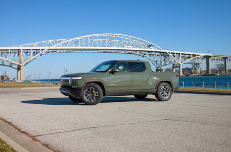Editorial 2022 rivian r1t 07 lw