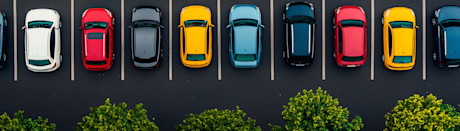 Autos_Reihe_Parkplatz