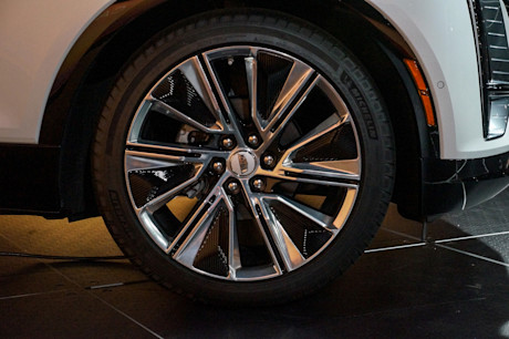 Editorial 2025 cadillac lyriq preview jv 241003 6