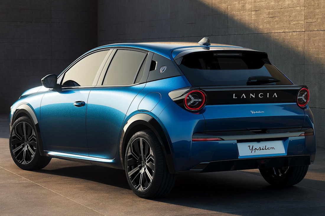 Lancia-Ypsilon-2025-1600-07
