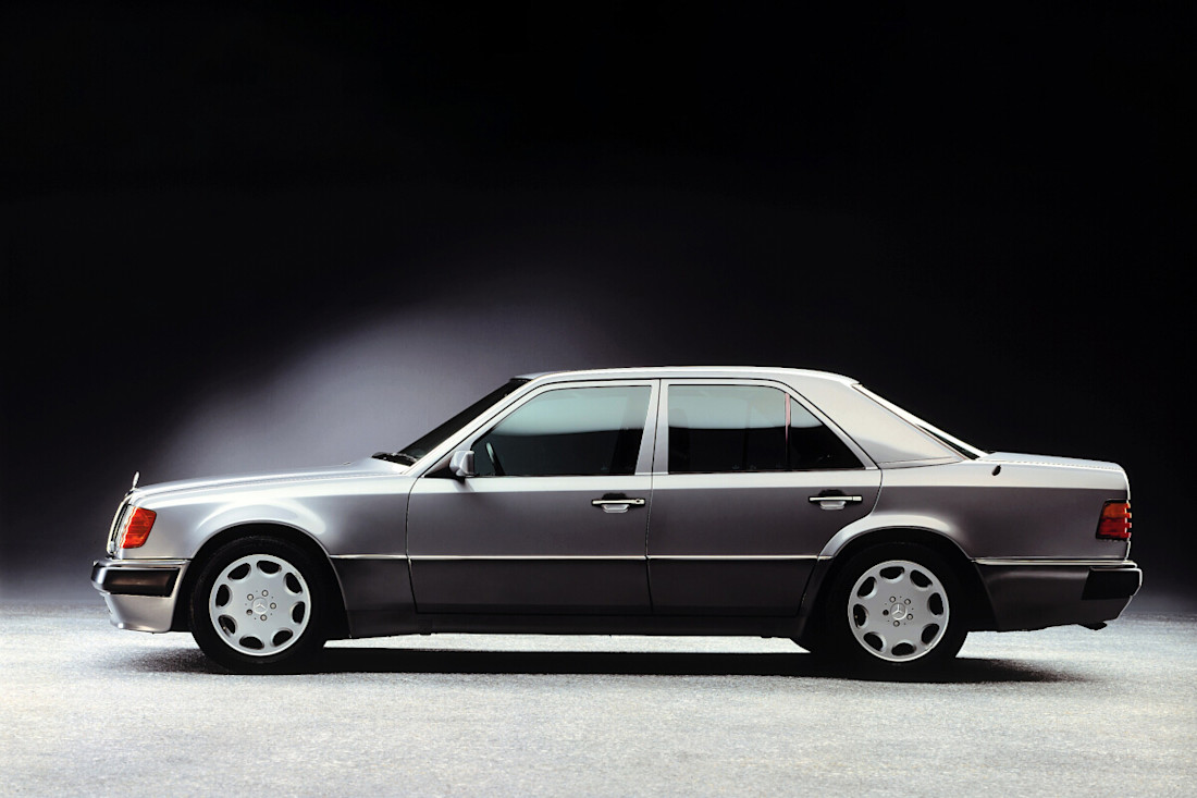 mercedes-benz_500_e-3.jpeg