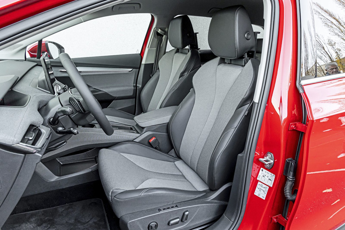 skoda-enyaq-subaru-solterra-2023-7.jpg