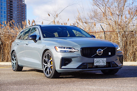 Editorial 2024 volvo v60 recharge t8 awd polestar engineered td 240227 04 jl