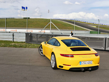 Editorial 23 bh 2017 porsche 911 carrera 4s