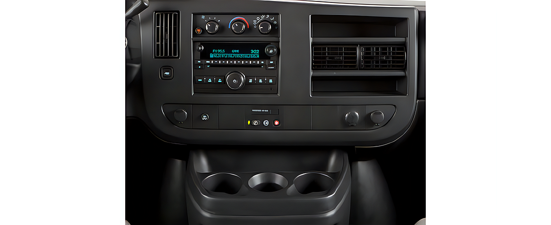 GMC Savana 1500 Passenger 2013 11