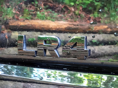Editorial 2015 land rover lr4 hse luxury sh 18