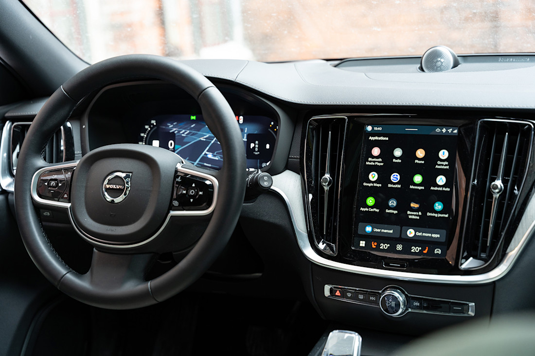 2026 Volvo V60 Cross Country - TD - JW - 260209 - 21.jpg