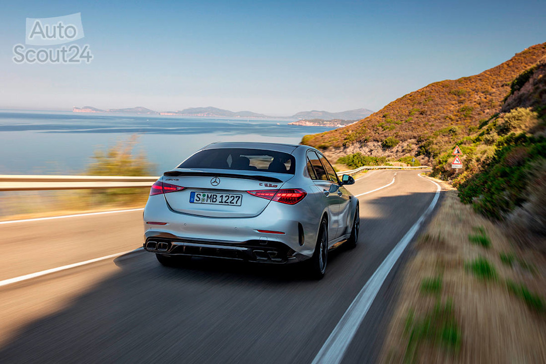 Mercedes-AMG C63 S EPerformance 2022 (5).jpg