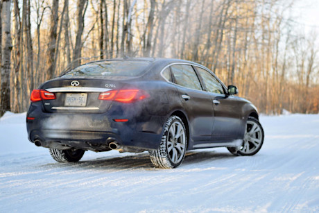 Editorial 09 jp 2015 infiniti q70l
