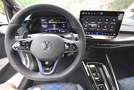 Toyota GR Corolla vs Volkswagen Golf R : match comparatif Image