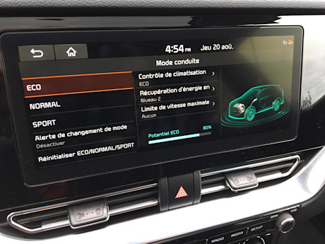 Editorial 2020 kia niro ev sx touring 33 db fr