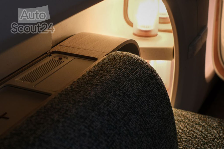 hyundai-seven-sneak-peek-interior-03_wid_1024.jpg