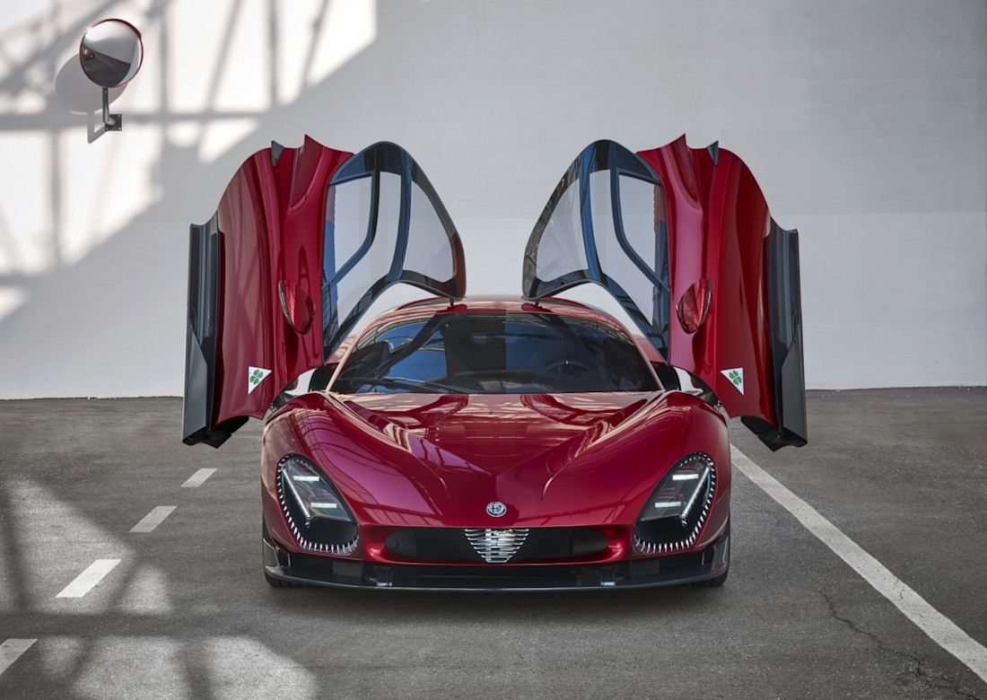 alfa-romeo-supercar-2023-6.jpg