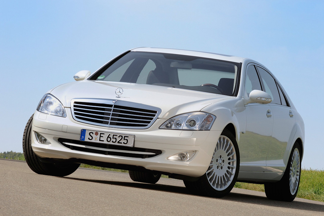 Mercedes Benz S320 1
