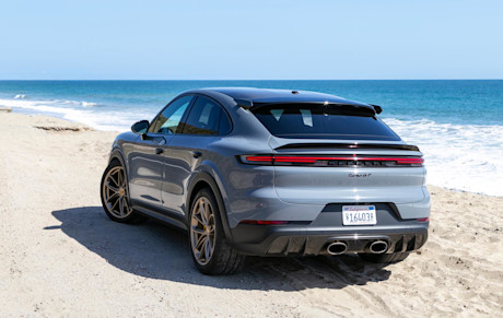 Editorial 2024 porsche cayenne coupe 03 jw