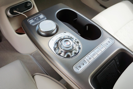 Editorial 2023 genesis gv60 performance awd 27 di