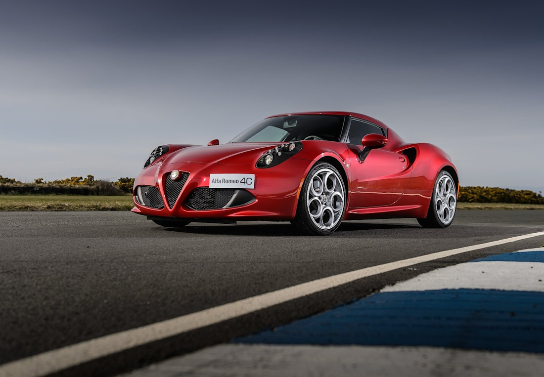 alfa-romeo-4c-front