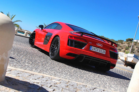 Editorial 39 jy 2017 audi r8