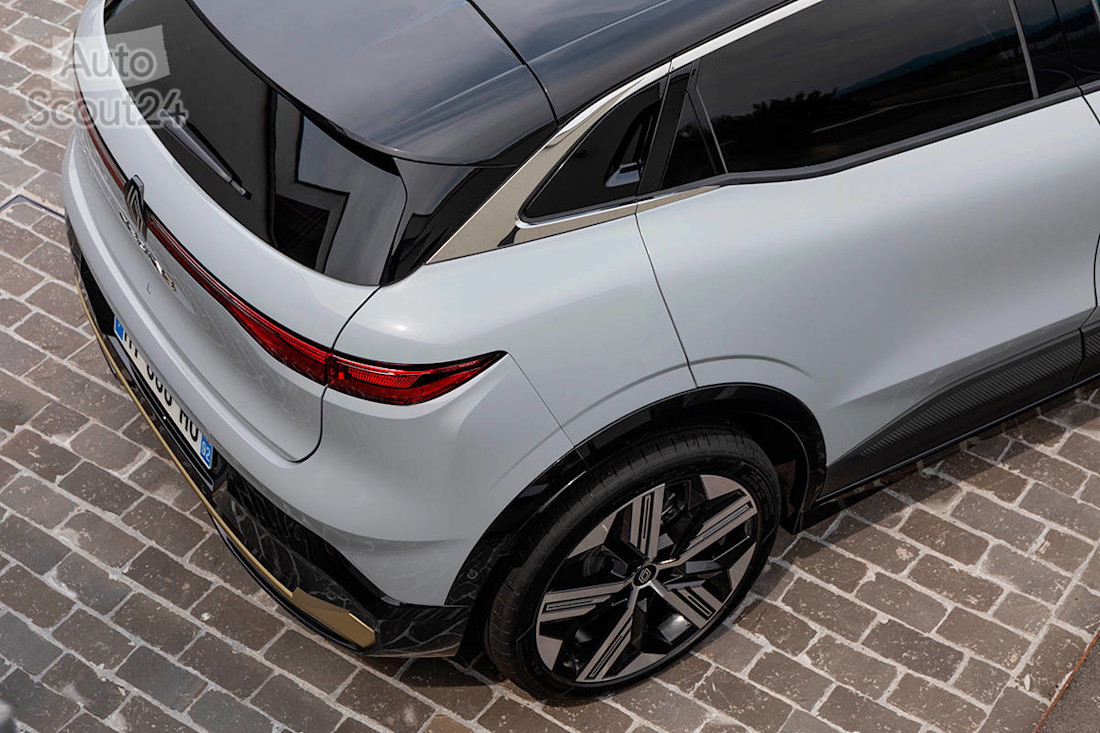 Nuevo-Renault-Megane-e-tech-electrico-2021-(10).jpg