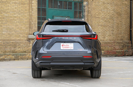 Editorial 2022 lexus nx 350h luxury package 07 jl
