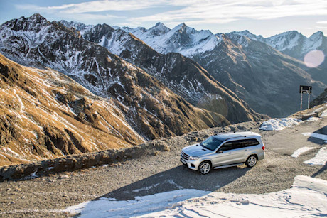 Editorial 2017 mercedes benz gls 500 4matic 02 bm