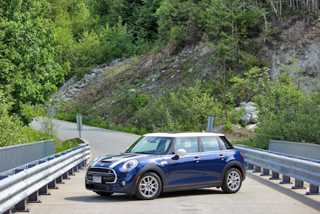 Editorial 2015 mini cooper s 5 door dh 04