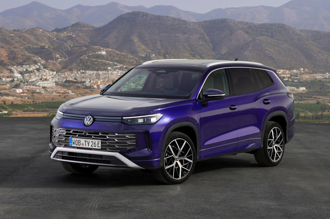 Volkswagen-Tayron-2025 (6).jpg