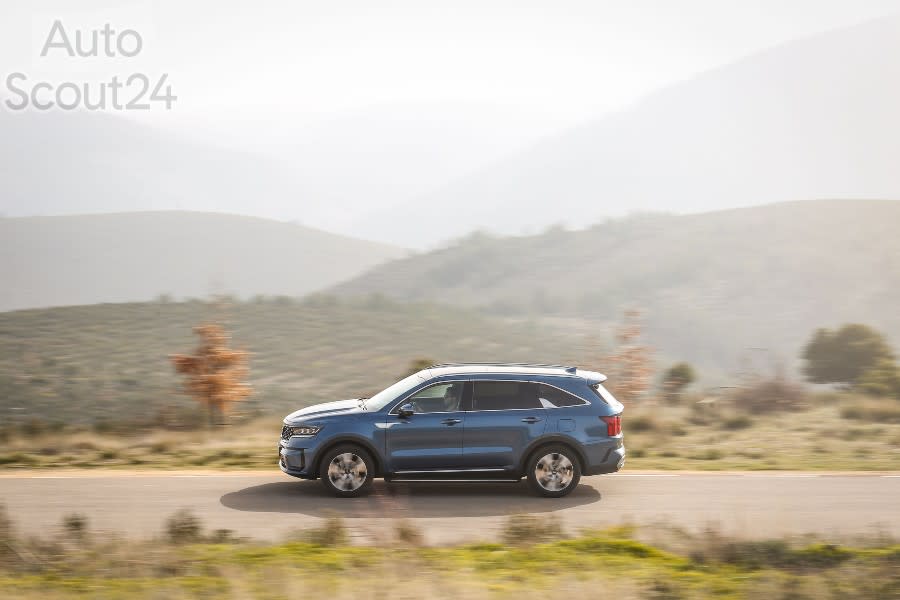 NUEVO KIA SORENTO PHEV - CALIDAD MEDIA_028 (1).jpg