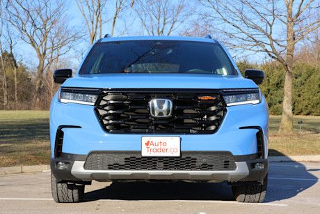 Editorial 2024 honda pilot review exterior front profgile 2