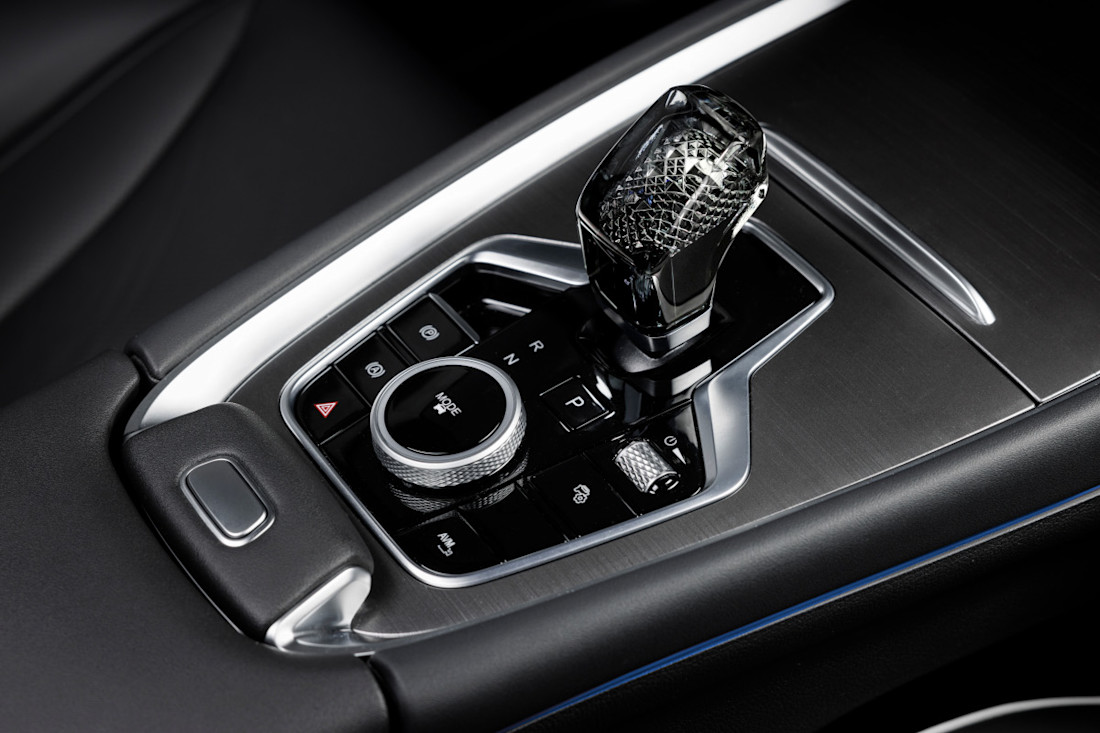 Ebro-S700-2025-interior (6).jpg