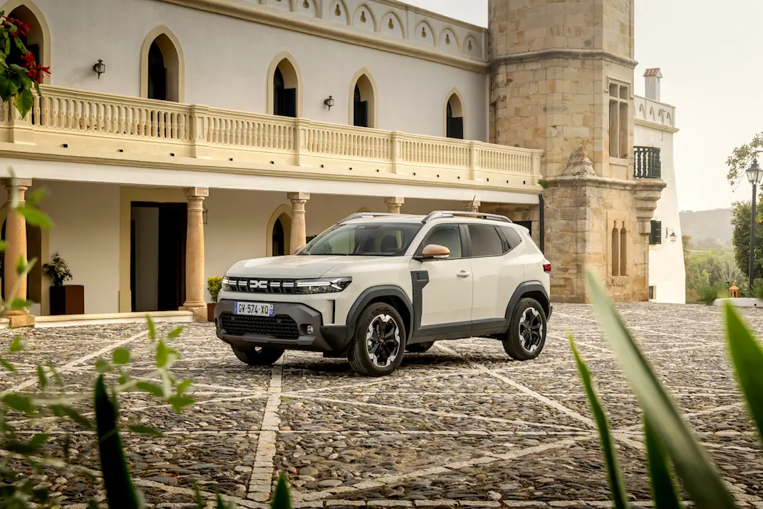 dacia duster hybrid extreme 8 dacia duster hybrid extreme 8