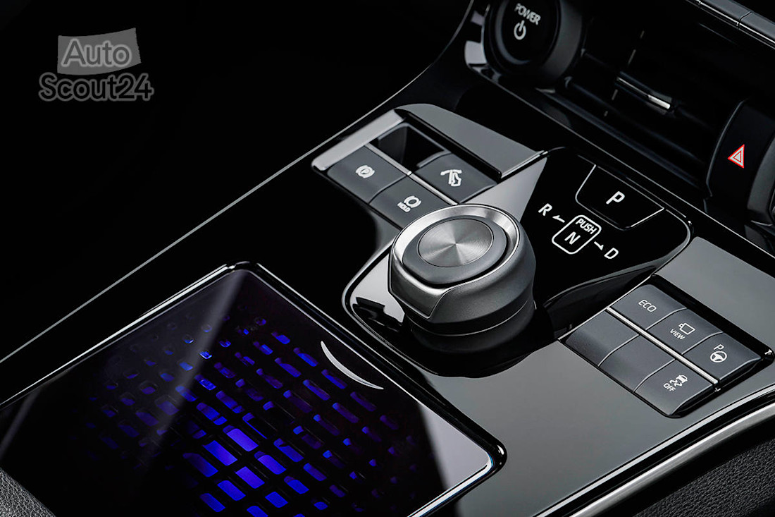 Toyota BZ4X Concept 2021 (9).jpg