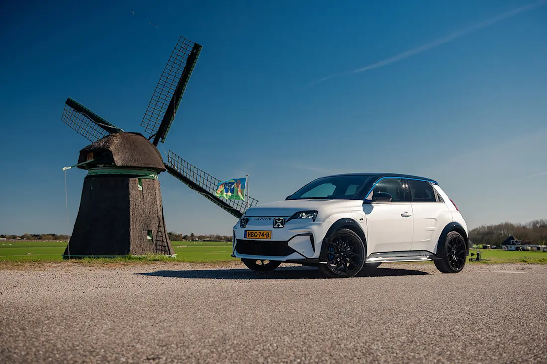 CR 19 Alpine A290 3 CR 19 Alpine A290 3