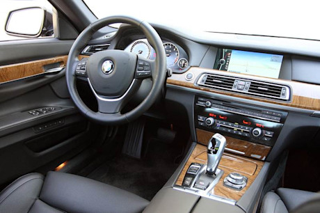 Editorial 2009 bmw 750i rp 012 8809