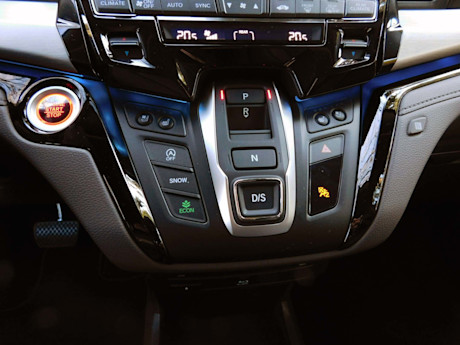 Editorial 2020 honda odyssey touring 22 sh