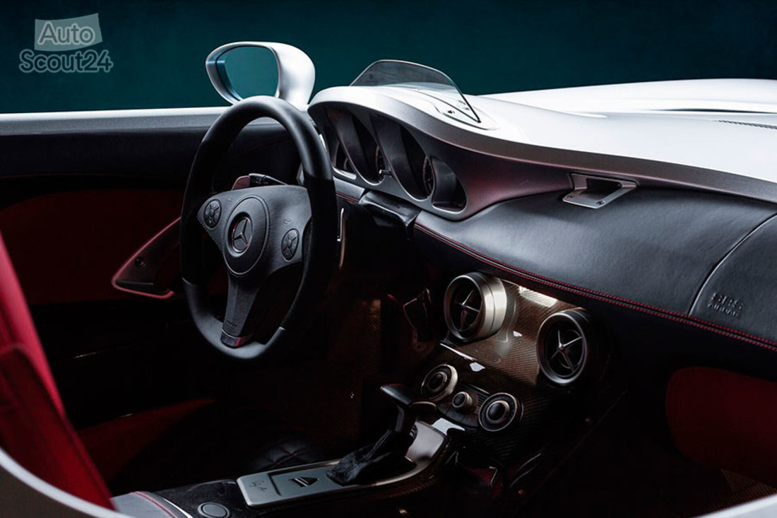 Mercedes-SLR-Stirling-Moss-autoscout24 (1).jpg