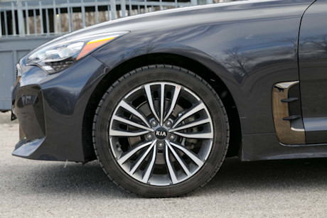 Editorial 2019 kia stinger gt line 08 jw