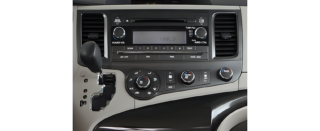 Toyota Sienna 2011 10