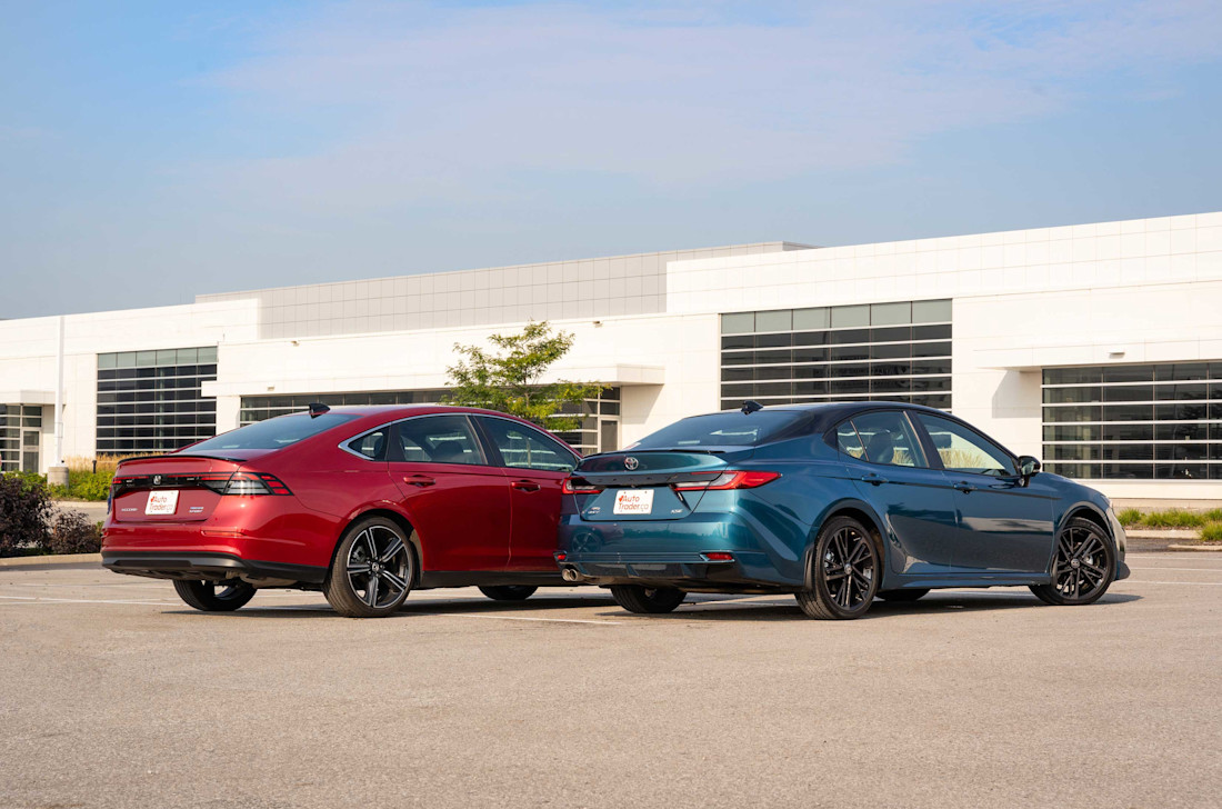 Editorial 2025 toyota camry vs honda accord comp jw 240918 20