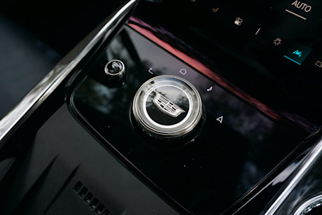Editorial 2025 cadillac escalade iq fd di 20250313 10