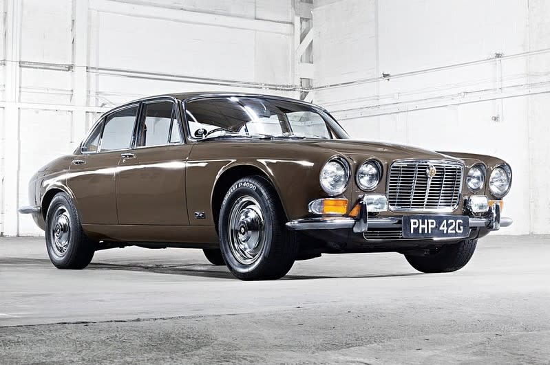 jaguar-xj6-side