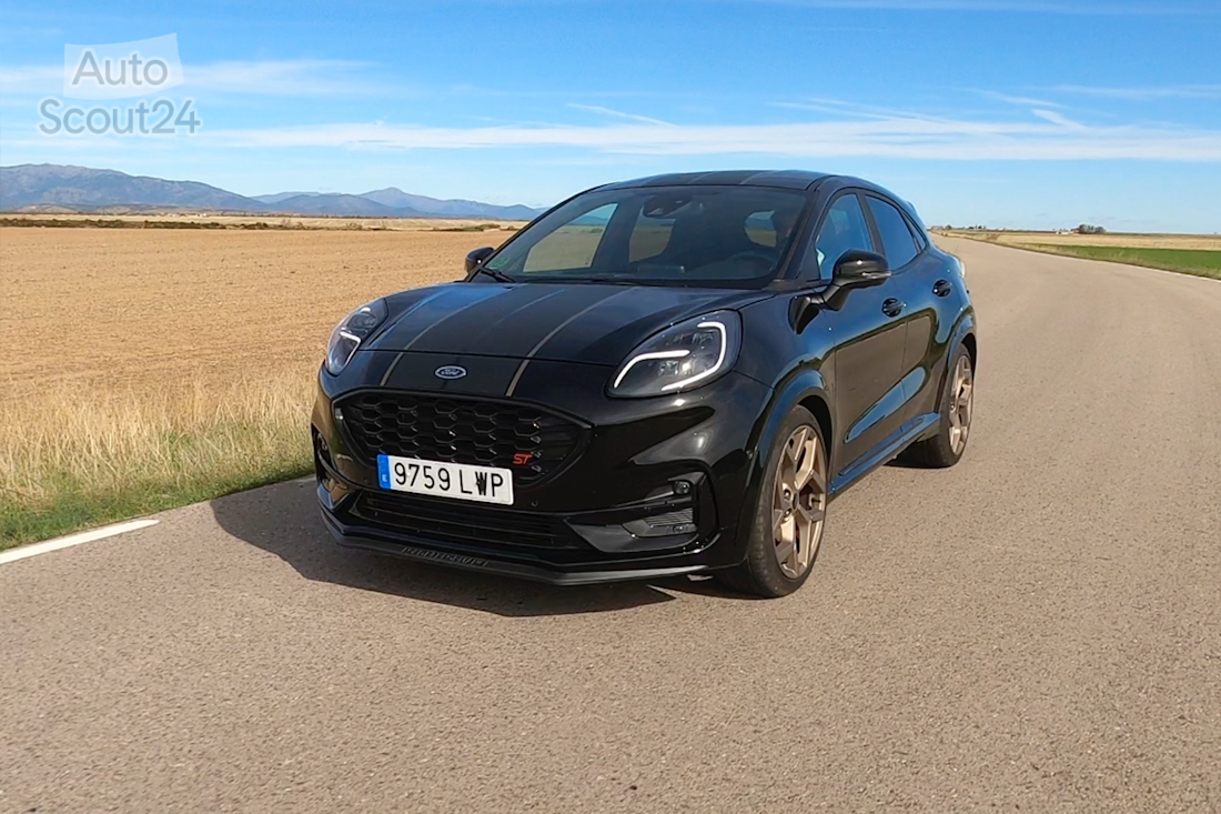 3_ford_Puma_ST_gold_edition.png