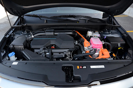 Kia Sportage HEV 2023 : essai routier Body Image