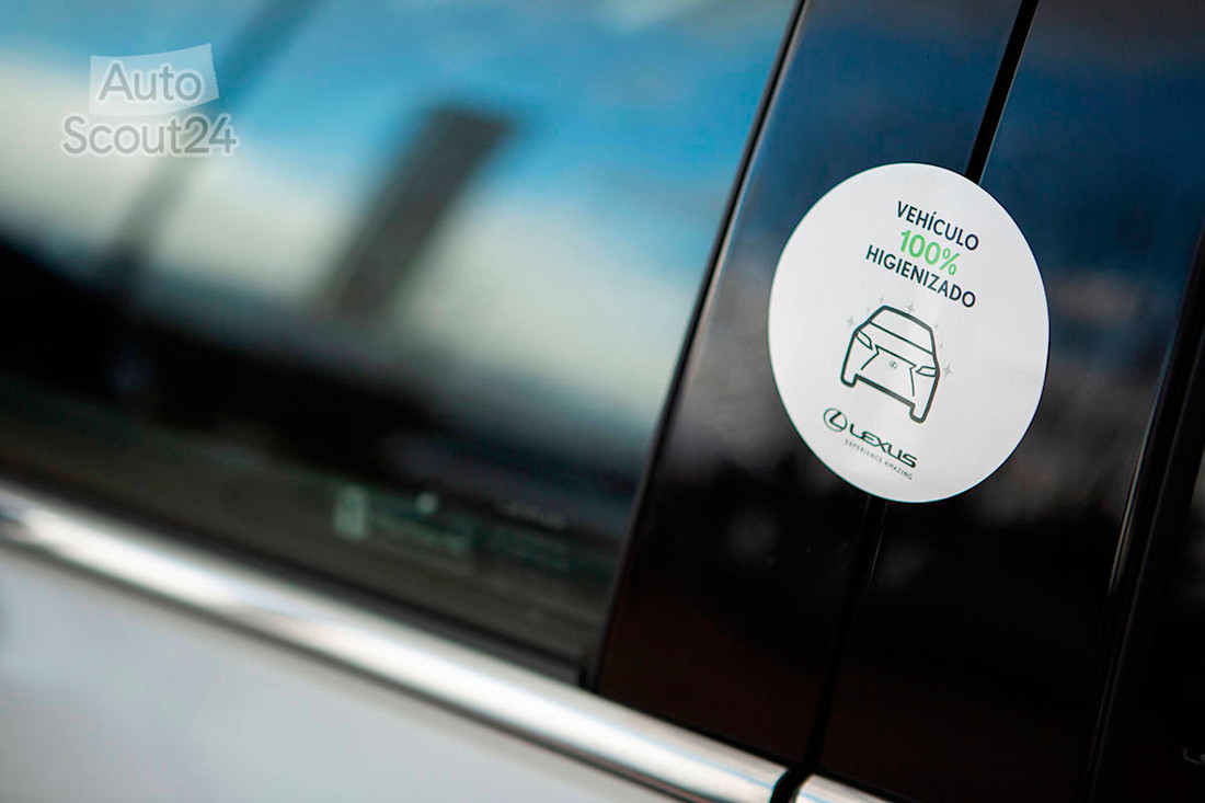 Lexus ES 300h 2021 retrovisores digitales A24 (6).jpg