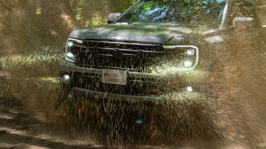 2026 Ford Ranger Raptor v Toyota Tacoma TRD Pro - Comp - KP - 261009 - 27.jpg