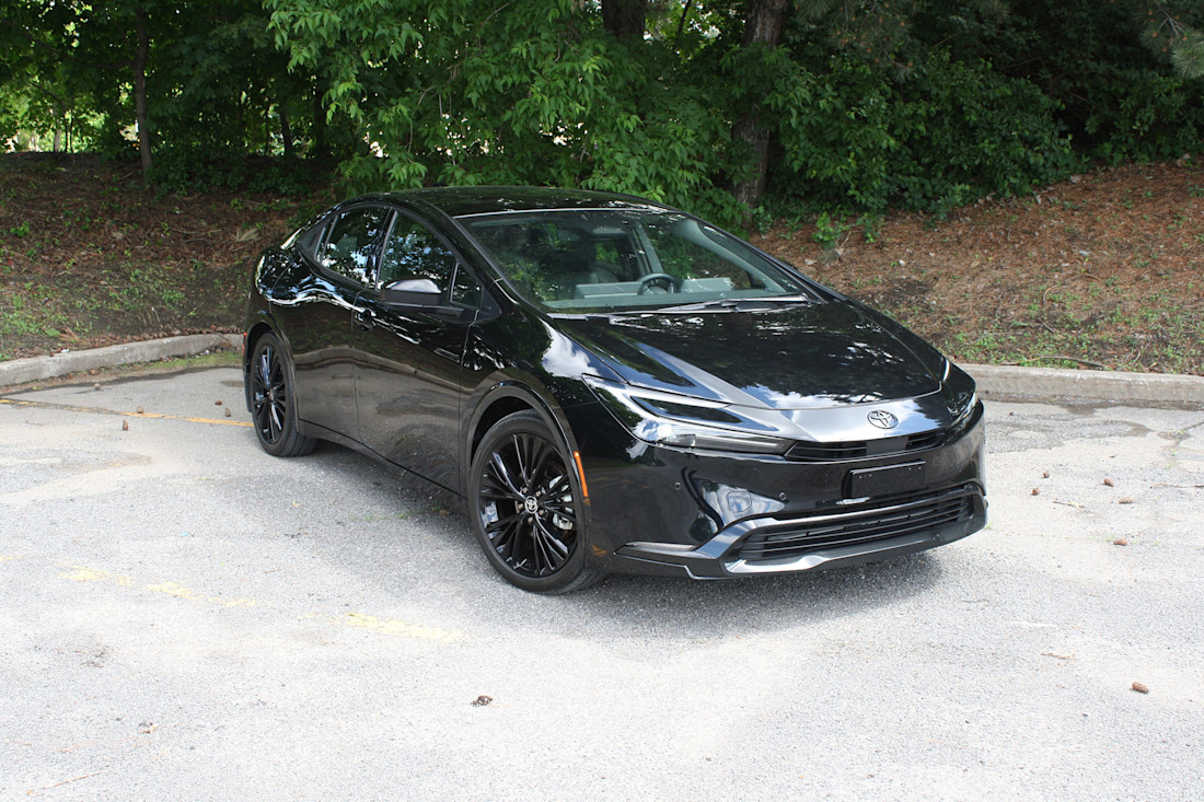 2026 Toyota Prius PHEV - TD - DB - 260625 - 2.jpg