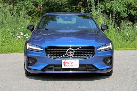 Editorial 2021 volvo v60 t5 awd r design 01 jm